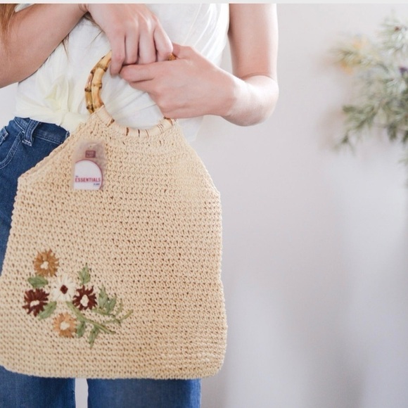 Faded Glory Boho Minimal Crochet Tote Purse with Wood Bamboo Handles & Flowers - Picture 2 of 8